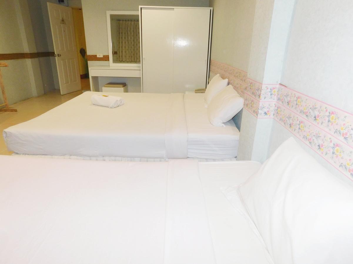 Be Fine Guesthouse Phuket Buitenkant foto